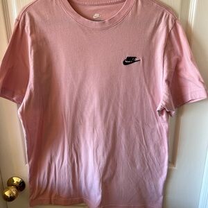 Men’s Medium Pink Nike T-Shirt